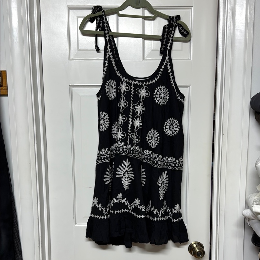 NWOT Black and White Embroidered Dress